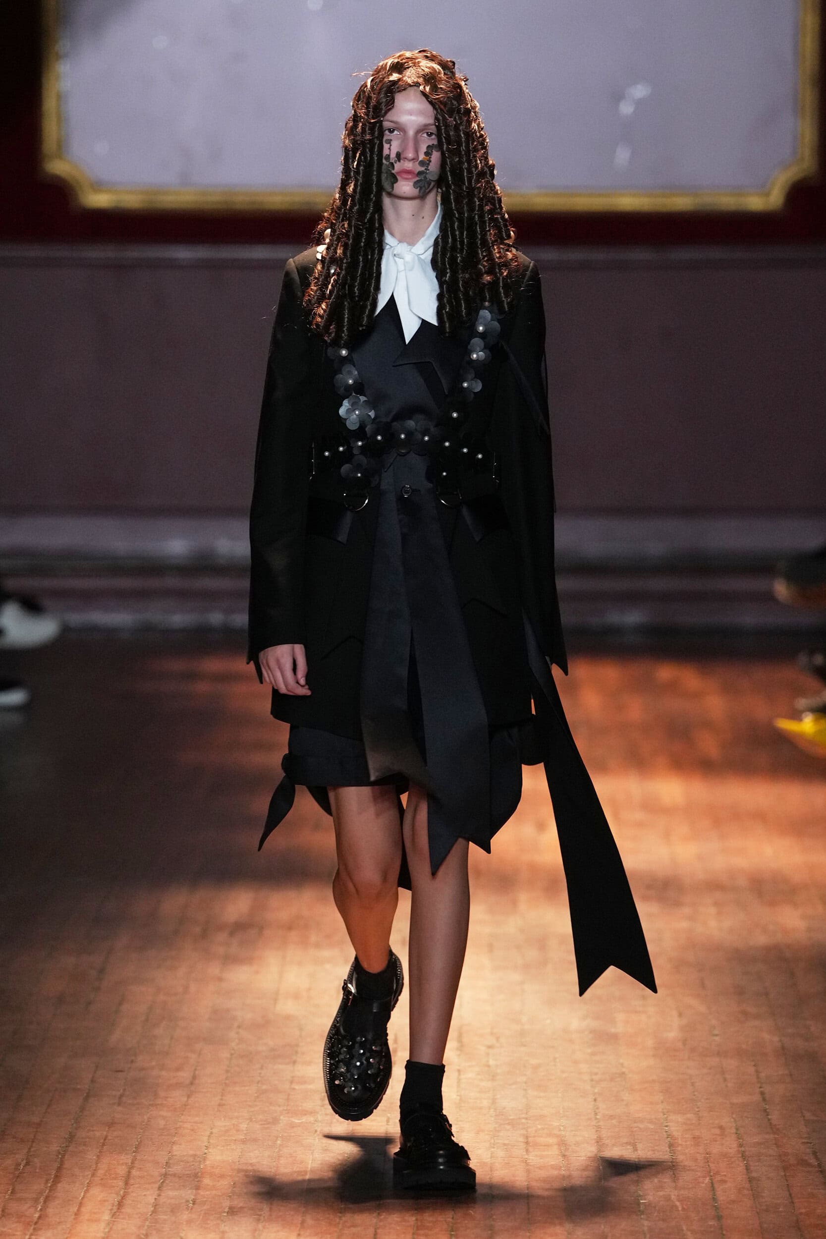 Noir Kei Ninomiya Spring 2027 Fashion Show