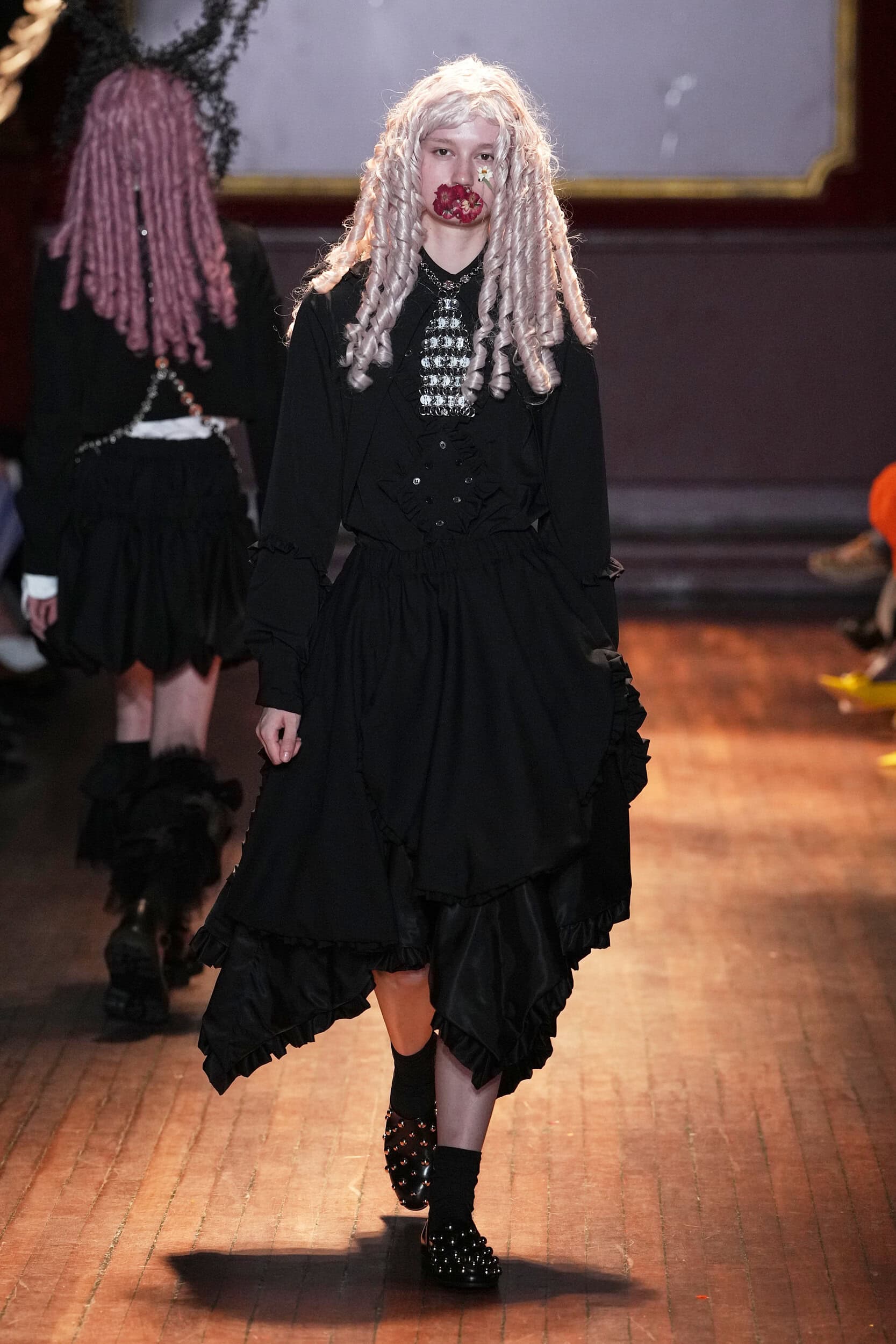 Noir Kei Ninomiya Spring 2027 Fashion Show