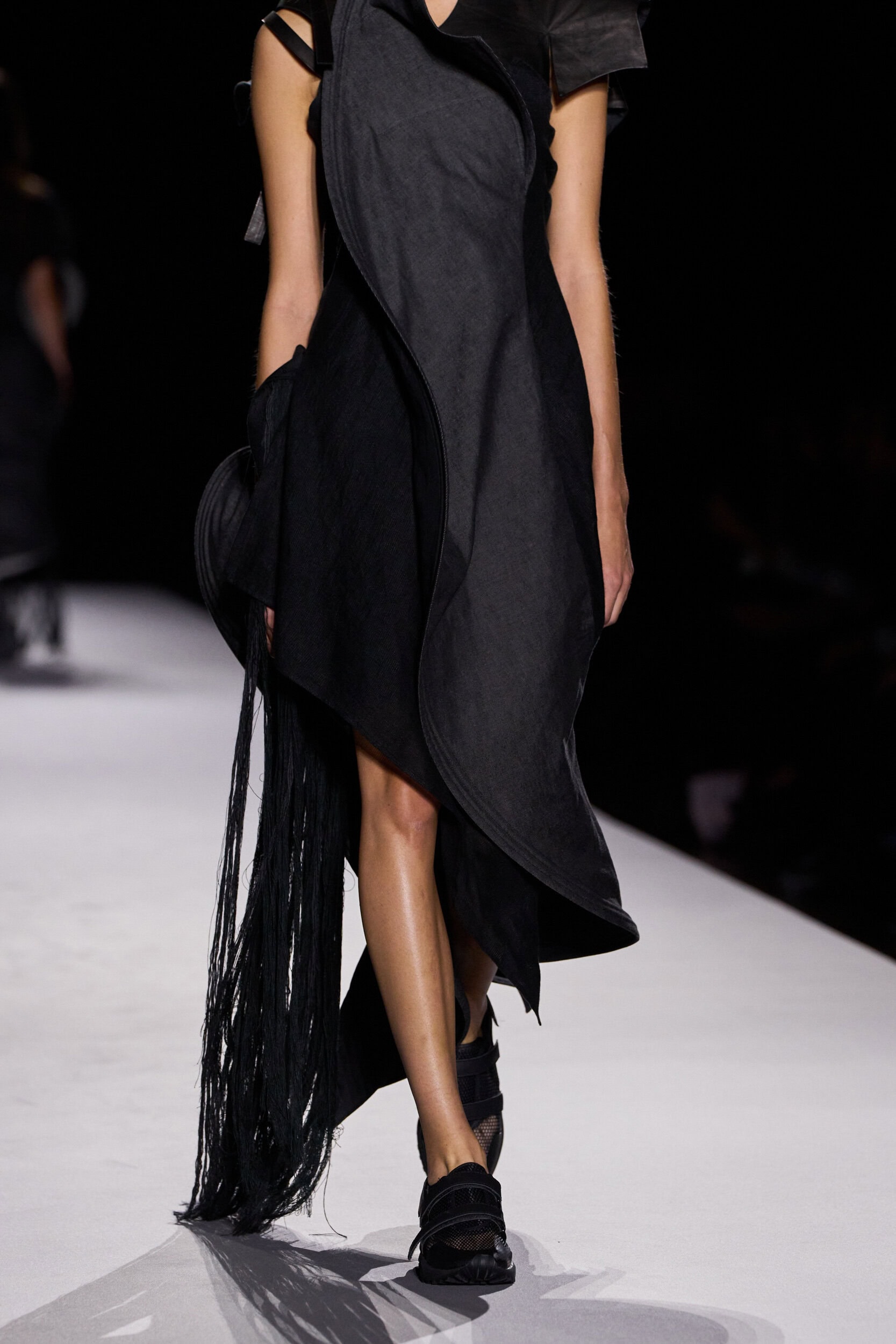 Yohji Yamamoto Spring 2027 Fashion Show Details