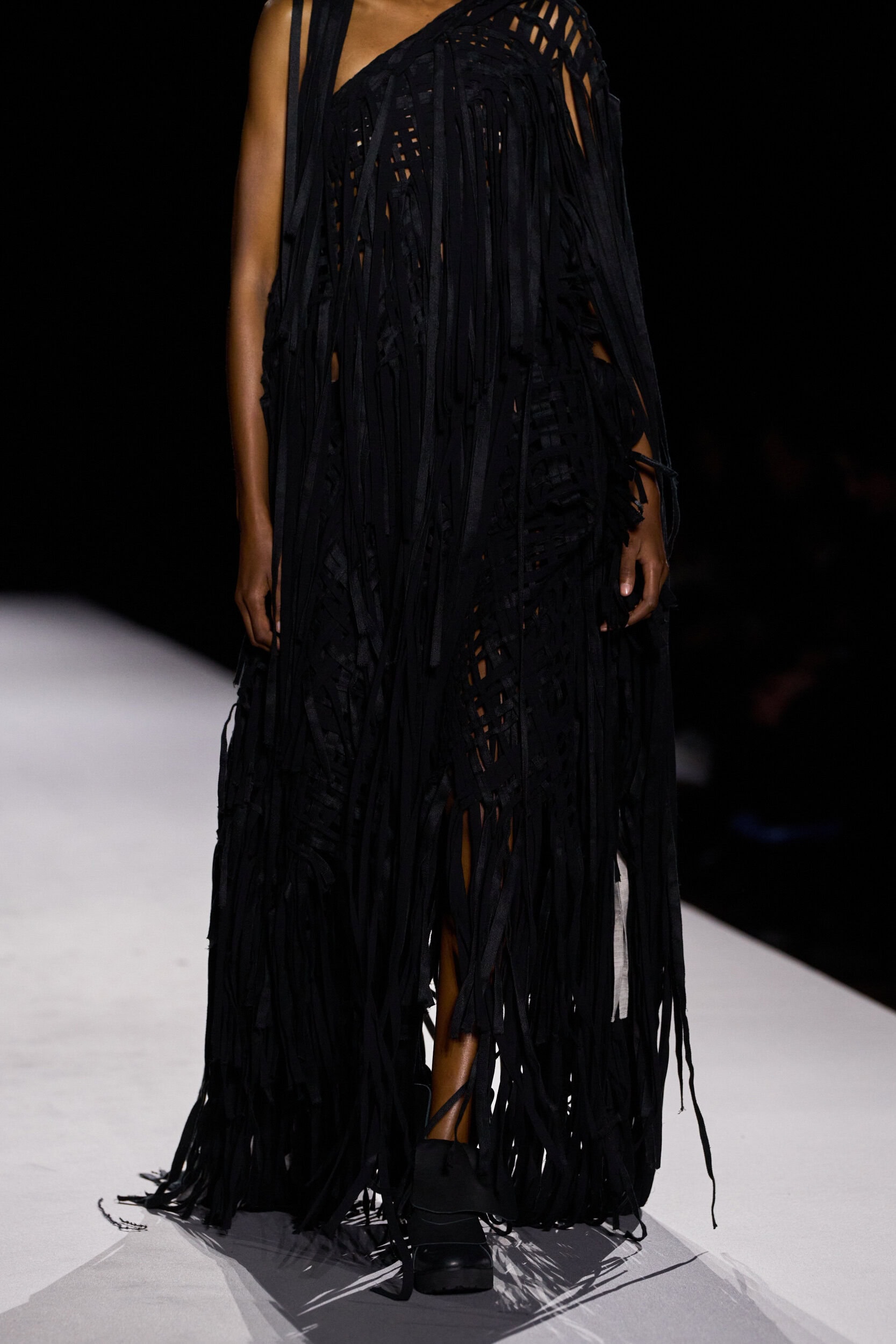 Yohji Yamamoto Spring 2027 Fashion Show Details