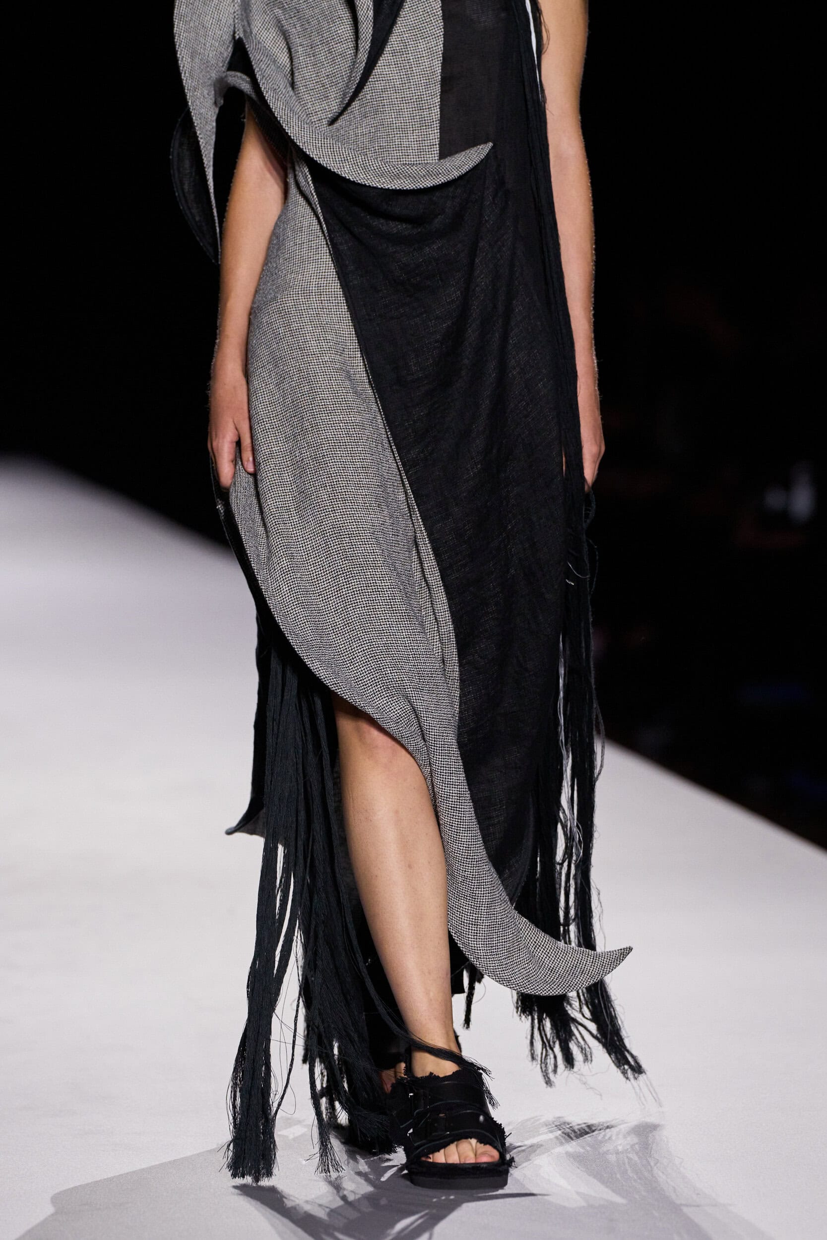 Yohji Yamamoto Spring 2027 Fashion Show Details