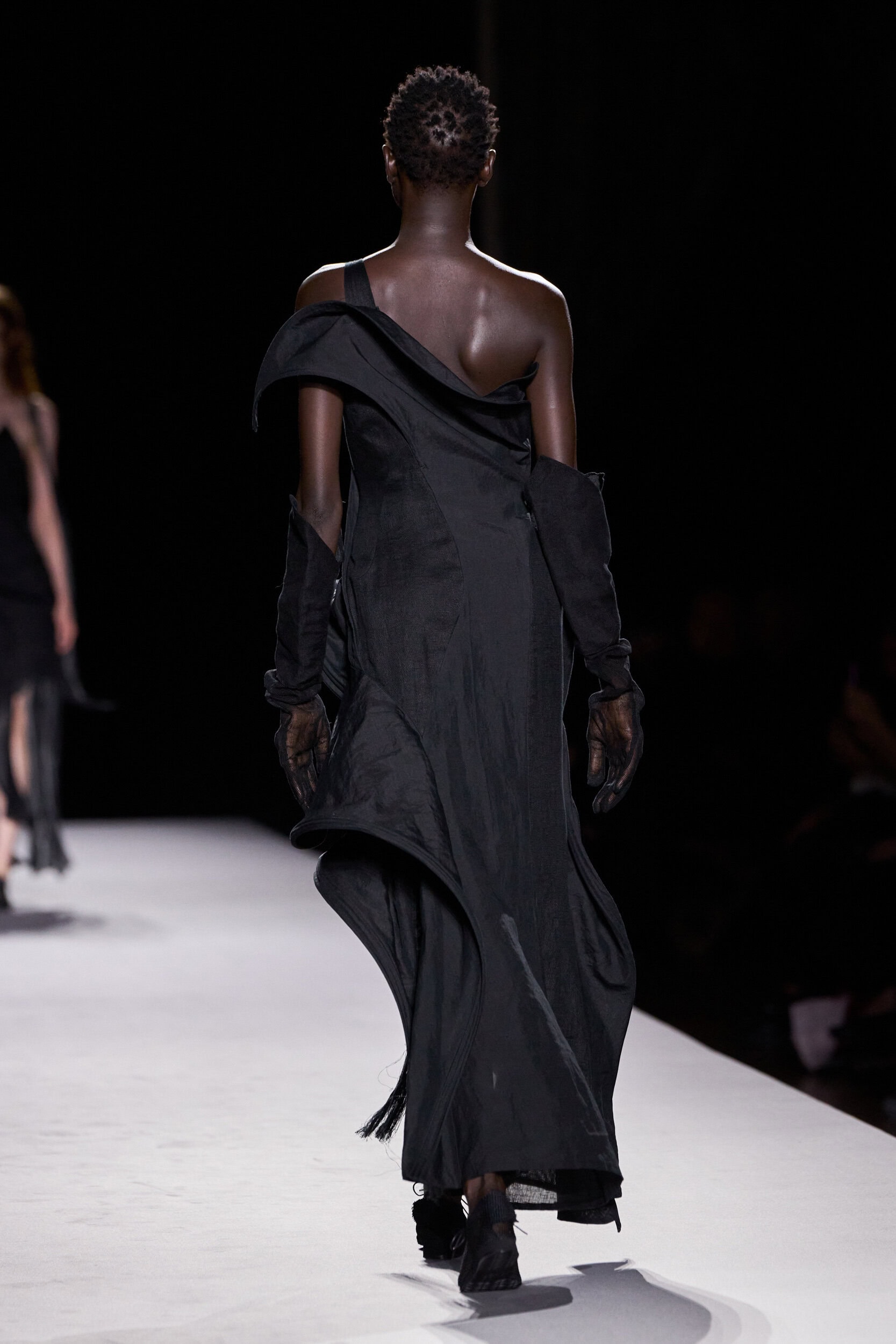 Yohji Yamamoto Spring 2027 Fashion Show Details