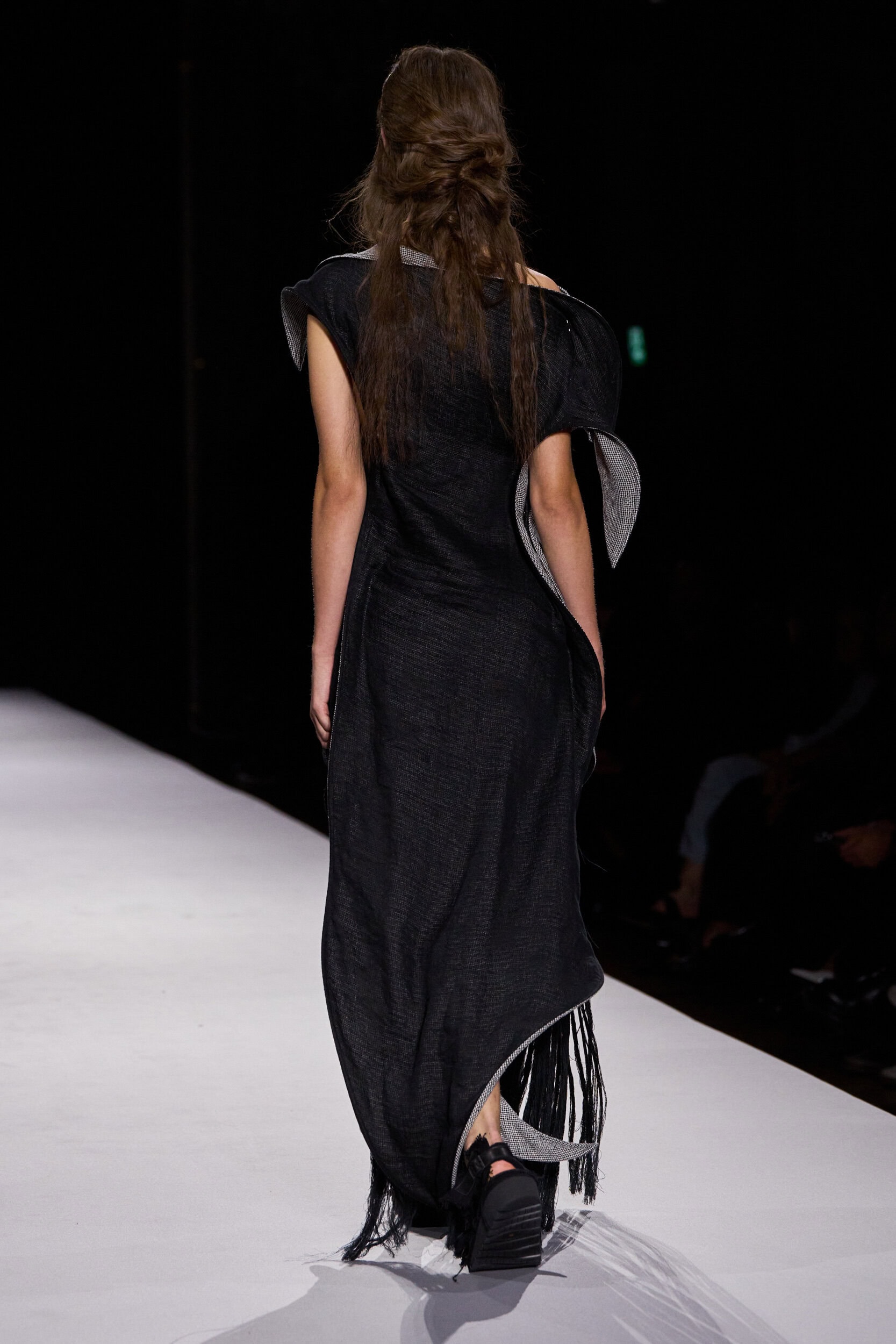 Yohji Yamamoto Spring 2027 Fashion Show Details