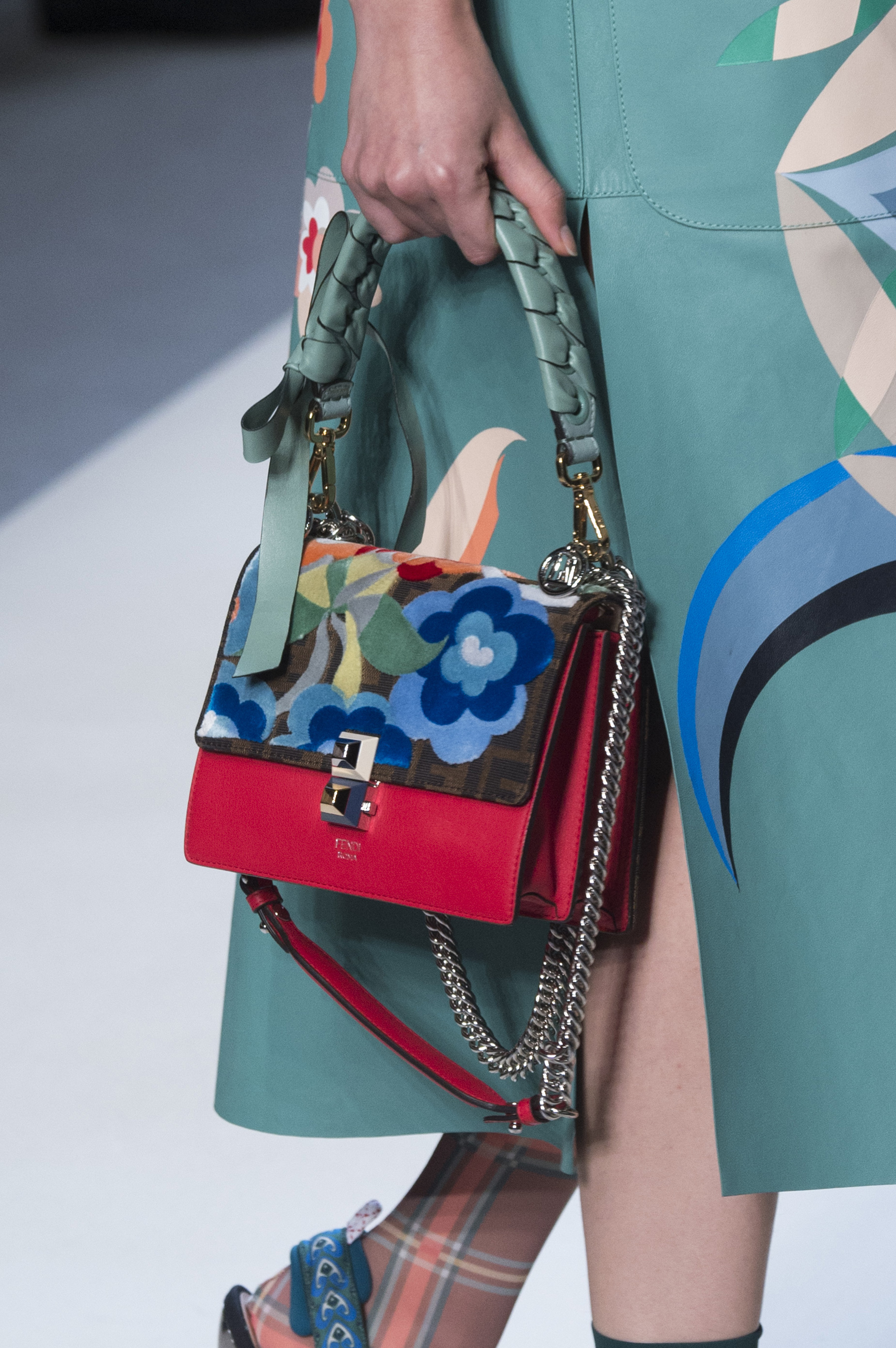 Best Handbags of Milan Fashion Week Spring 2018 - The Impression